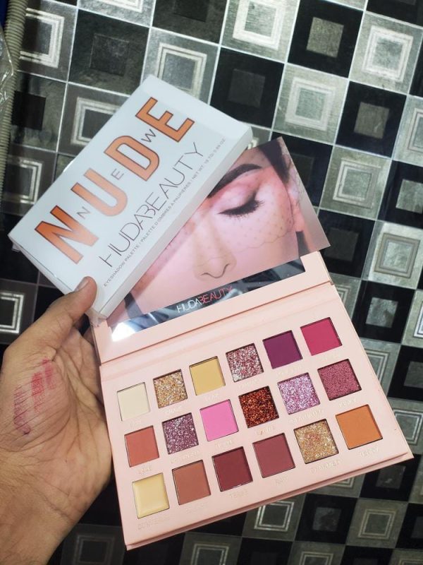 Huda Beauty Nude Eyeshadow Palette - 18 Shades