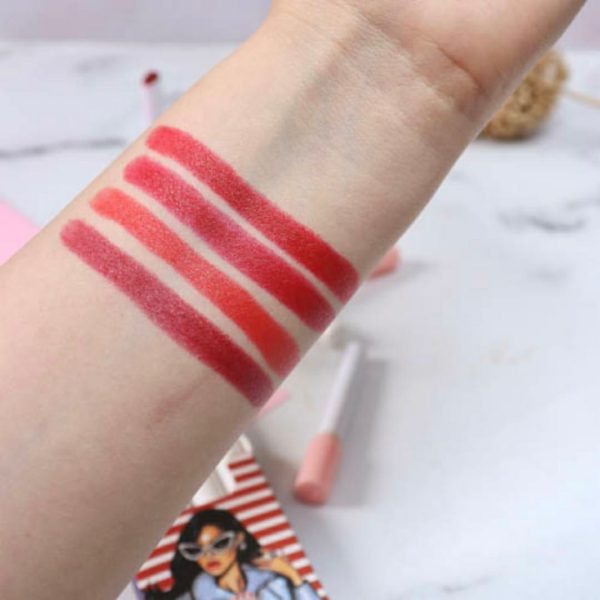 Pack of 4 High Pigment Matte Lipsticks - Random Colors"